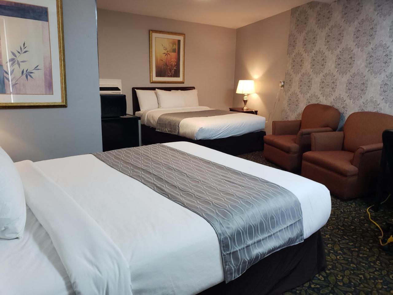 Regency Inn & Suites Cornwall Luaran gambar