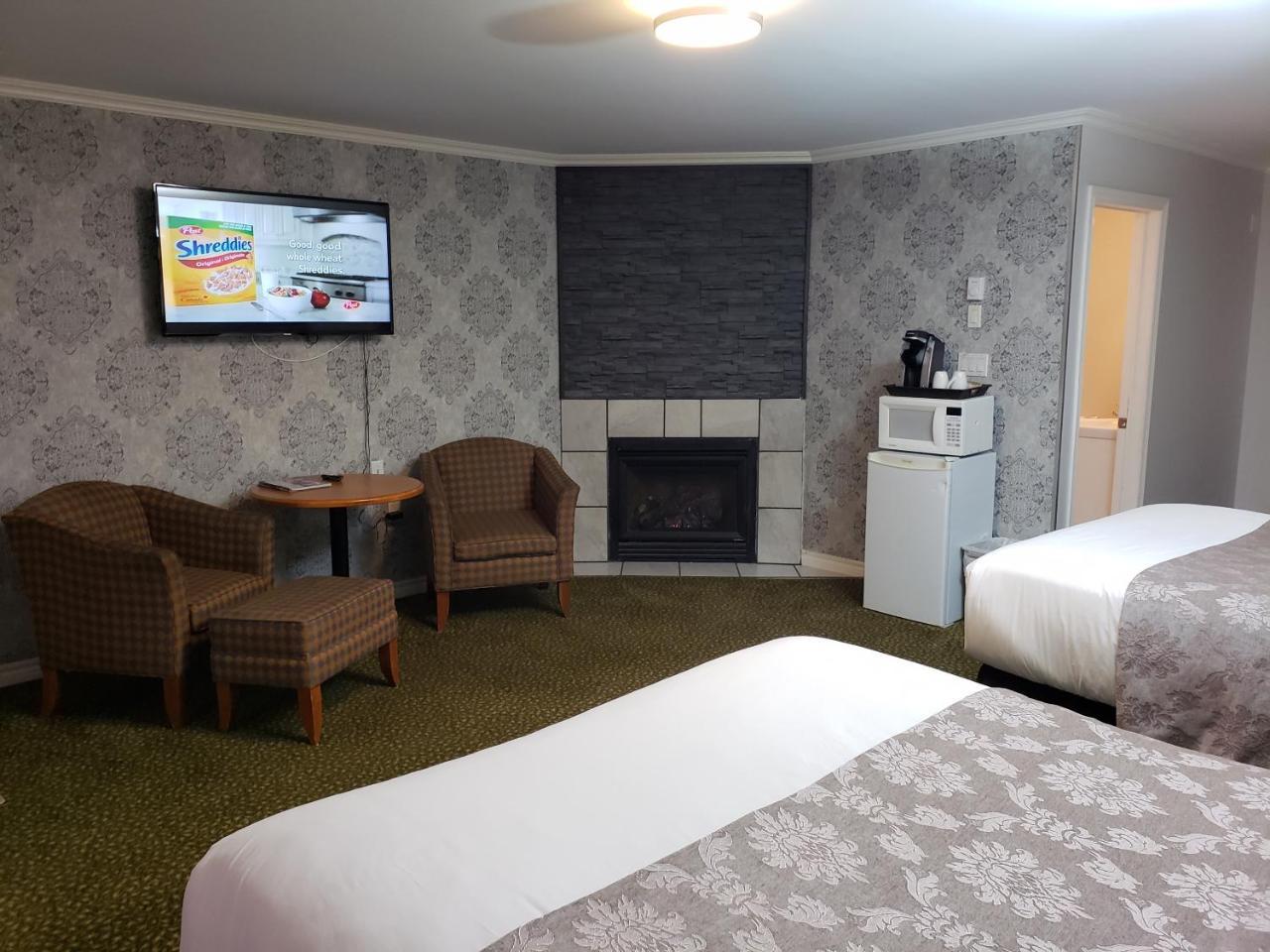 Regency Inn & Suites Cornwall Luaran gambar